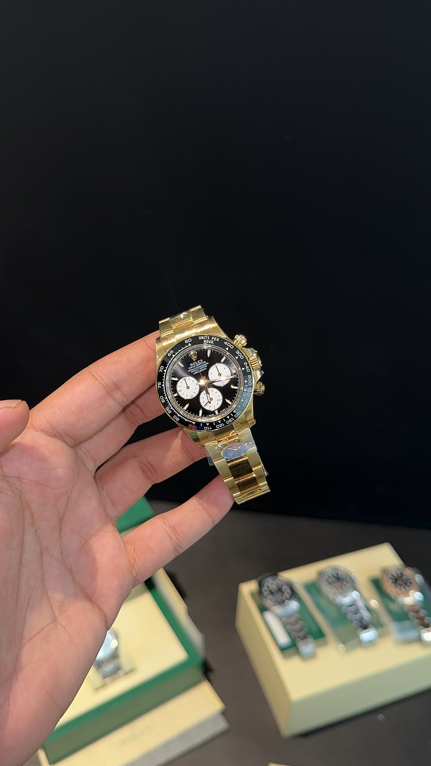 Premium Daytona Panda  Le Mans | Gold Chain | Chrono | Black Dial