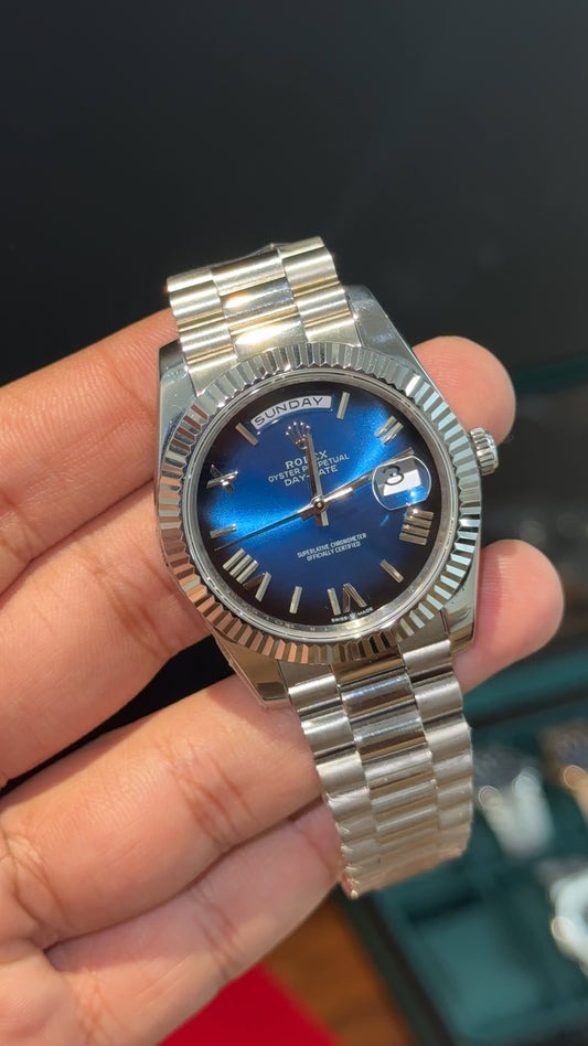 Daydate | Clean Grade | Silver Chain | Gradient Blue Dial