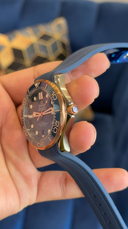 Omega Seamaster Auto | Twotone | Blue Dial | Blue Silicon Strap