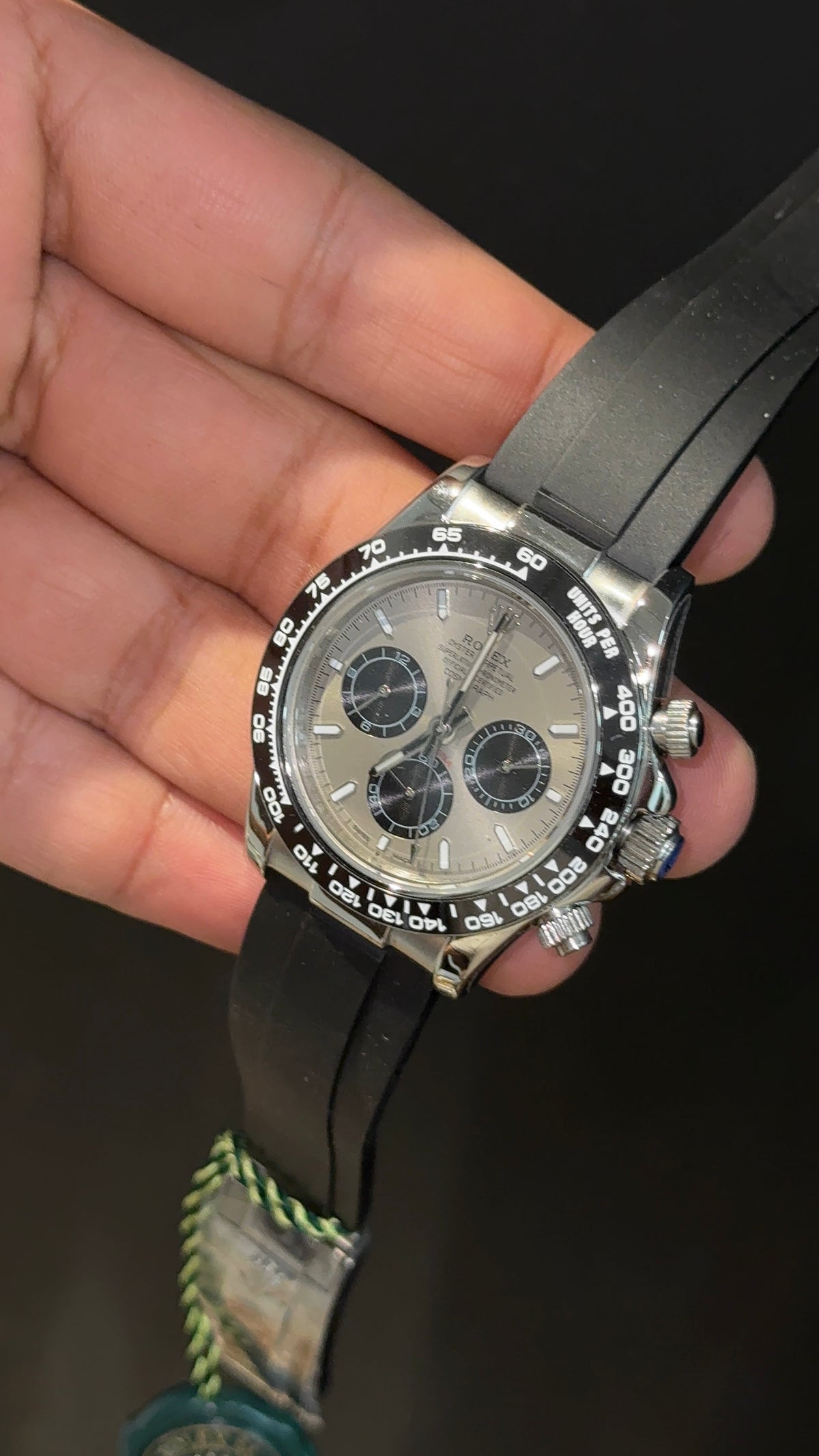 Daytona | Silver | Black Pvc Strap | Black Bezel | Grey Plain Dial