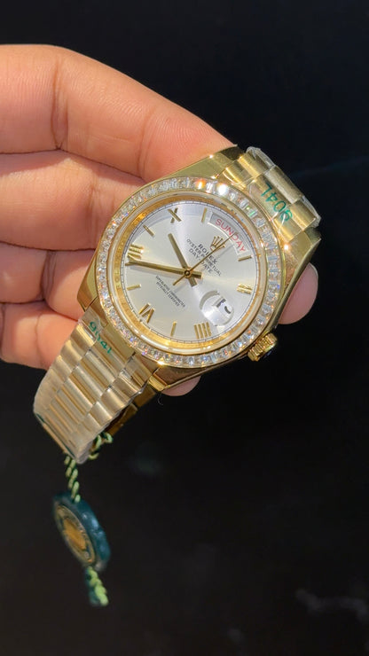DayDate | Diamond Bezel | Gold Chain | Silver Dial