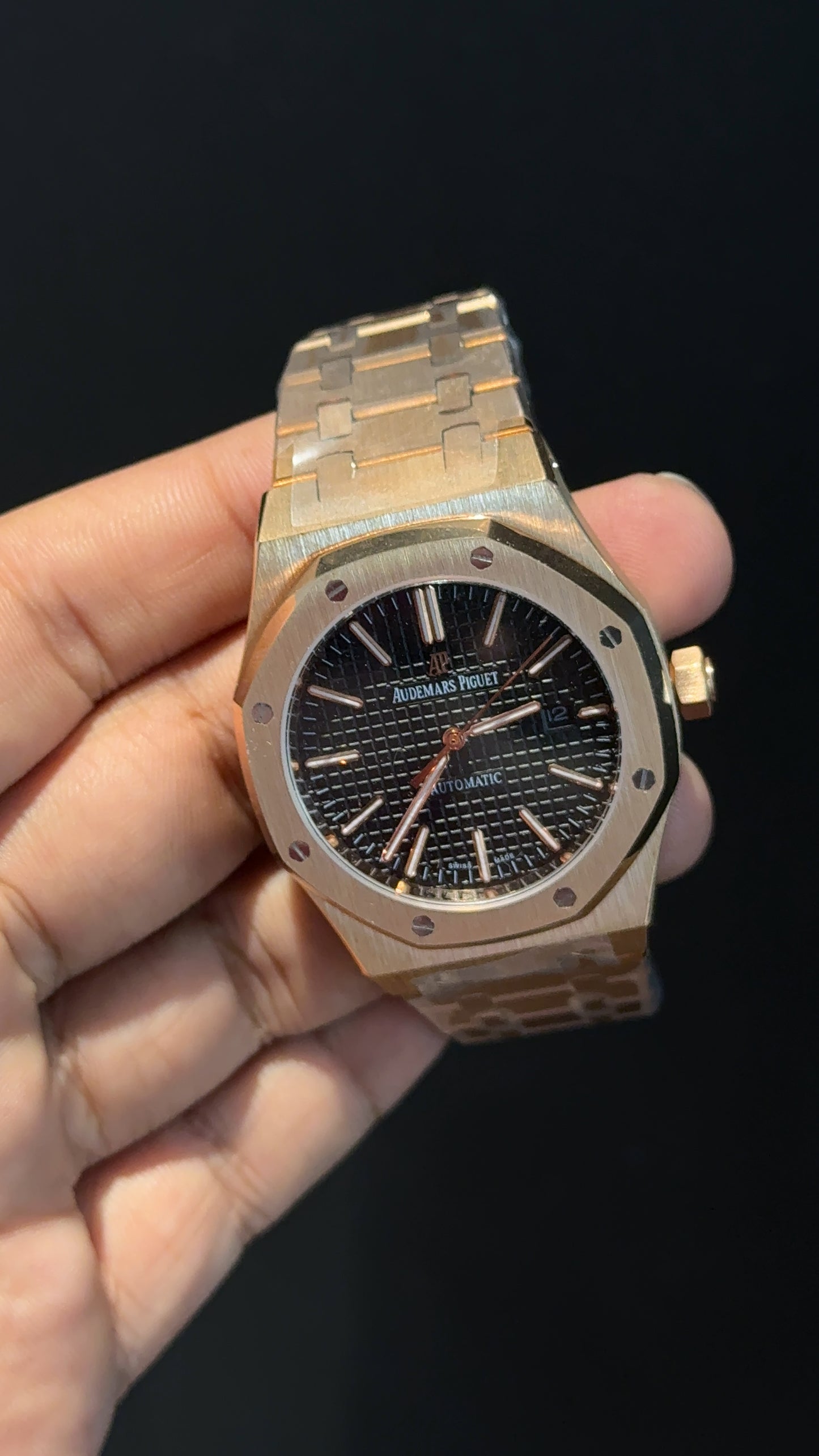 AP Auto | Rose Chain | Black Dial