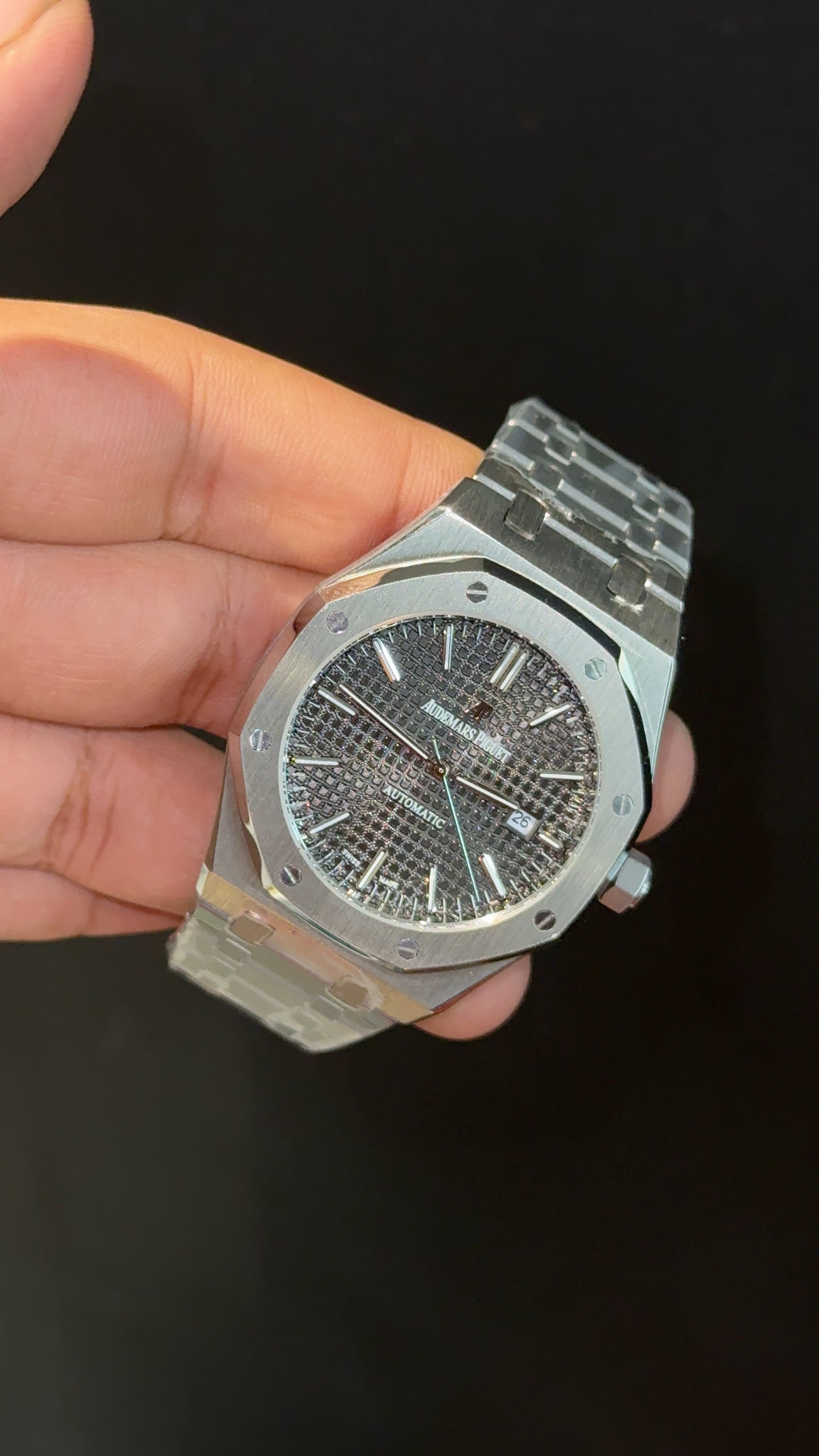 AP | Auto | Silver Chain  | Dark Grey Dial