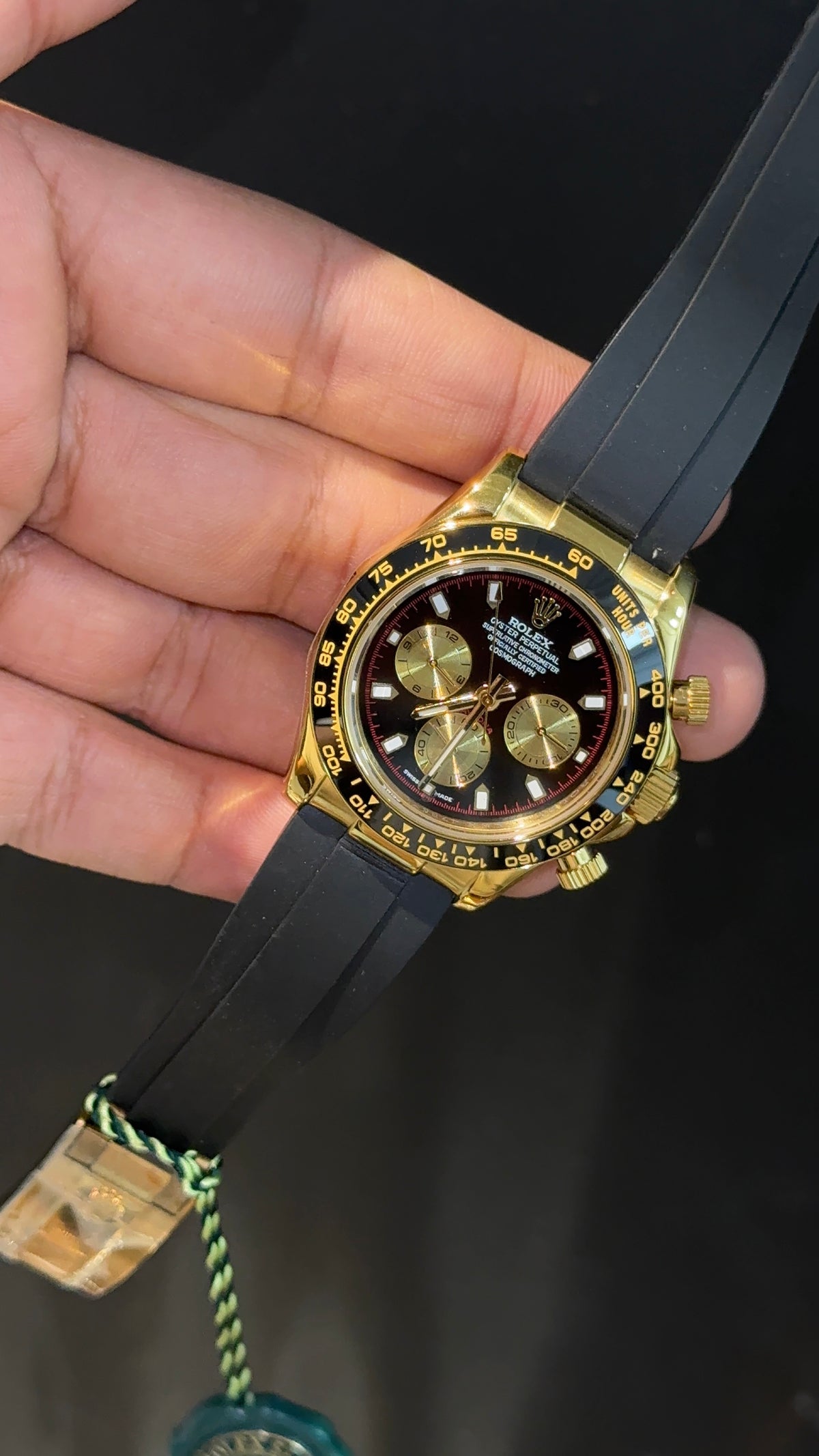 Daytona | Gold | Black Pvc Strap | Gold Chrono | Black Dial