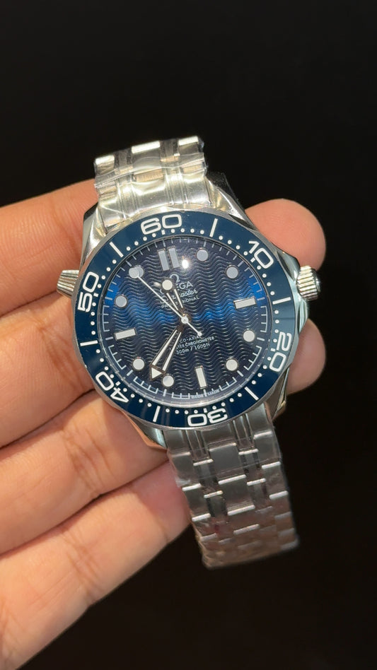 Omega Seamaster | Silver Chain | Royal Blue Dial