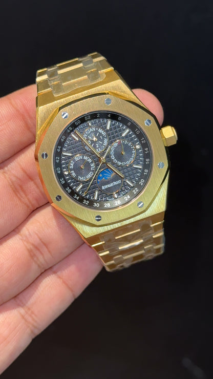AP Auto | Gold Chain | Chrono | Calendar Edition | Black Dial
