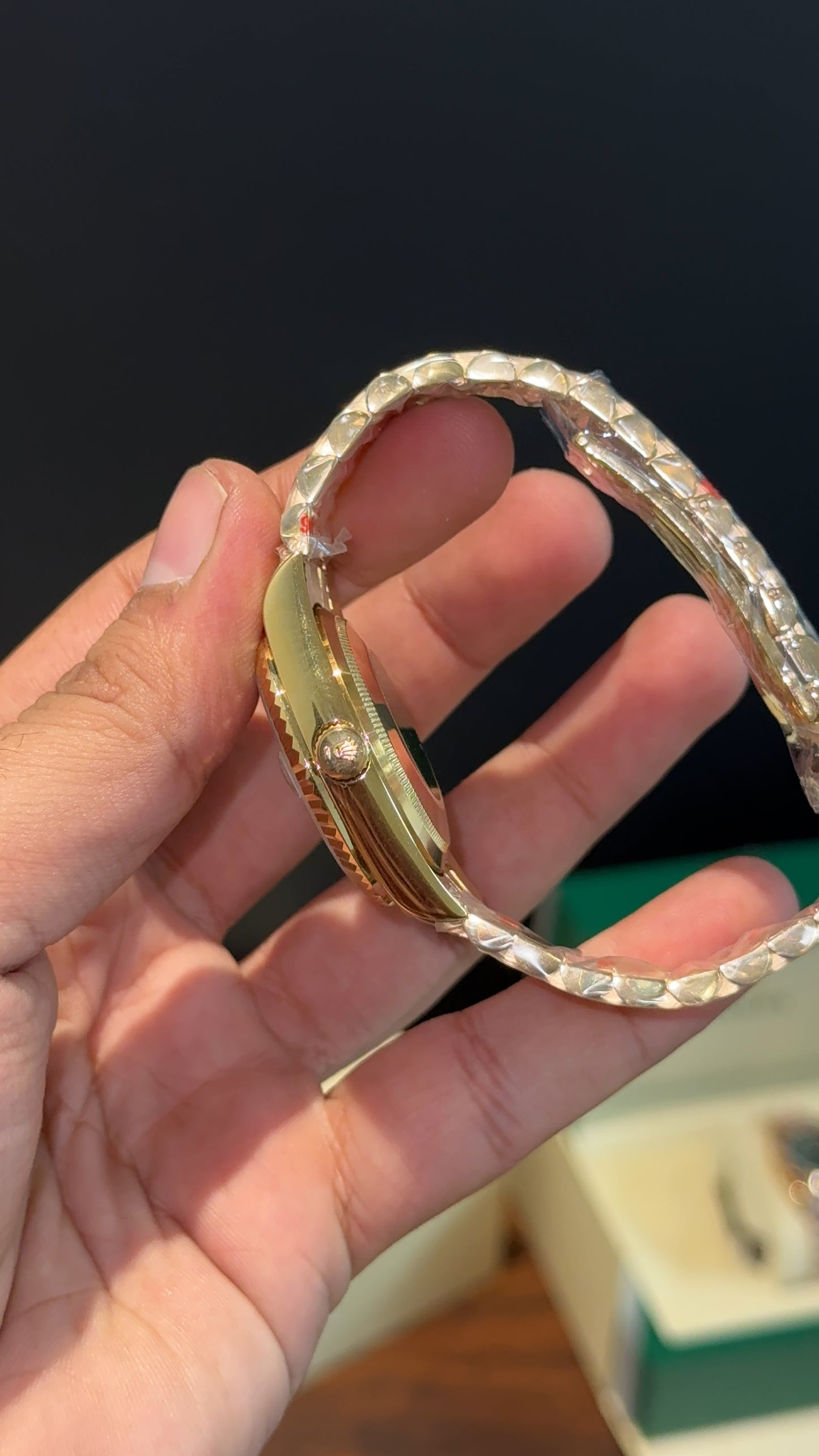 DayDate | 36mm | Gold Chain |White Index Dial
