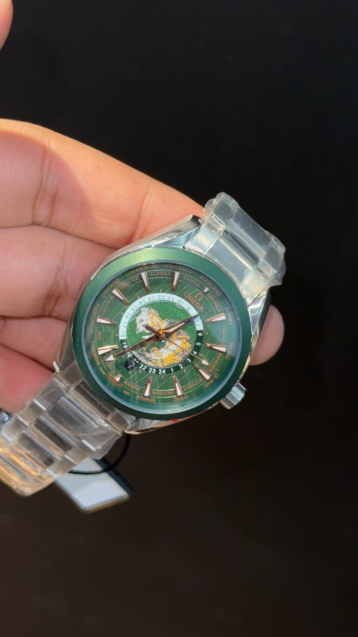 Omega Seamaster | Silver Chain | World Edition | Dark Green Dial