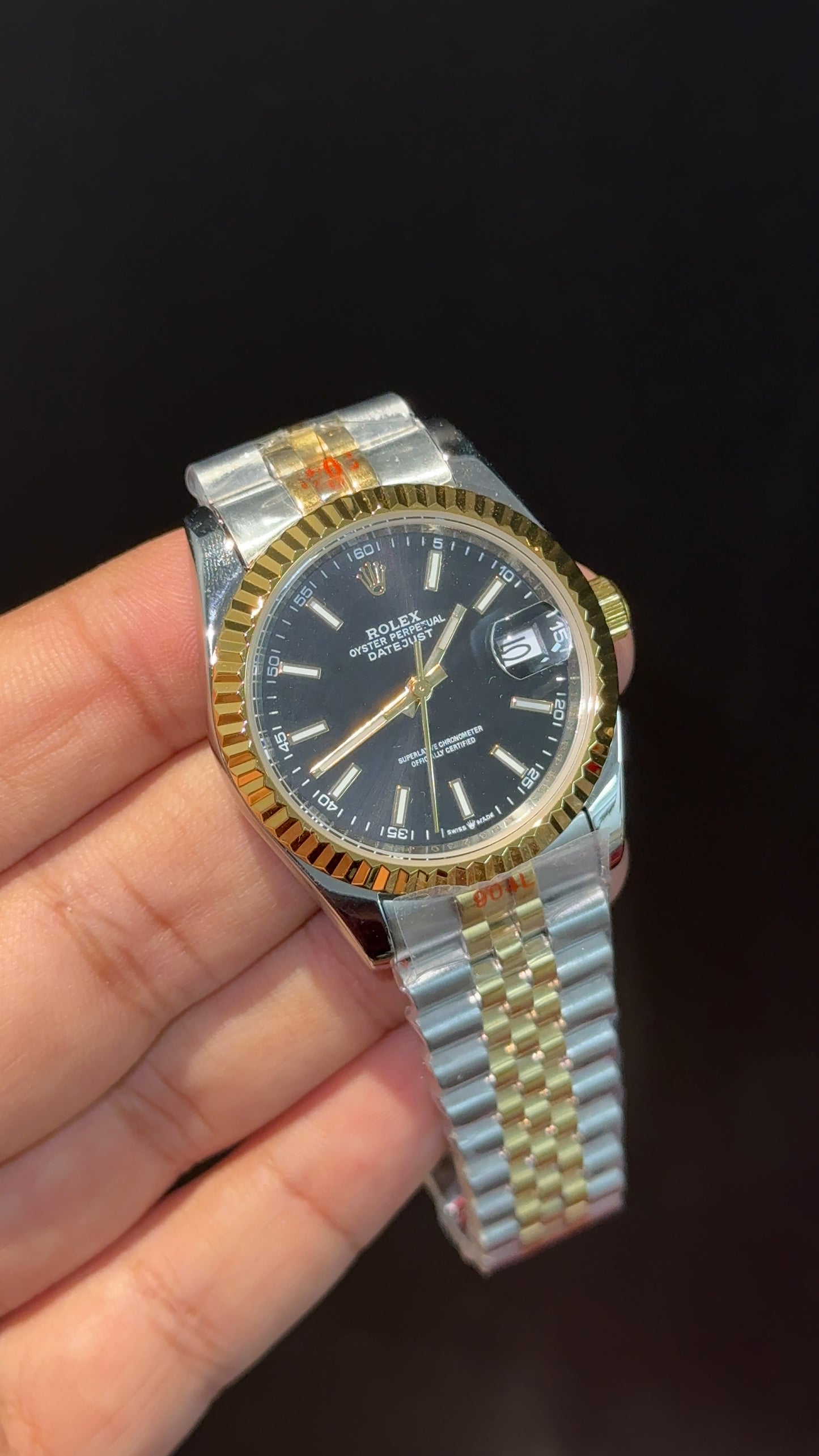 Datejusy | 36mm | Gold Two Tone  | Black Dial