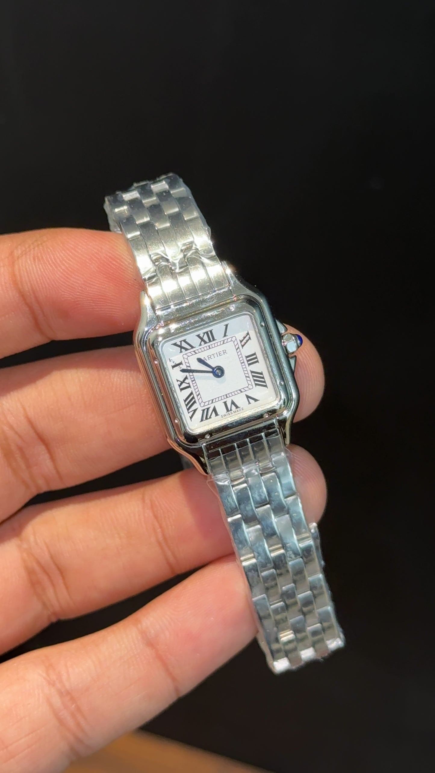 Cartier Panthere | 22mm | Woman  | Silver Chain | White Dial