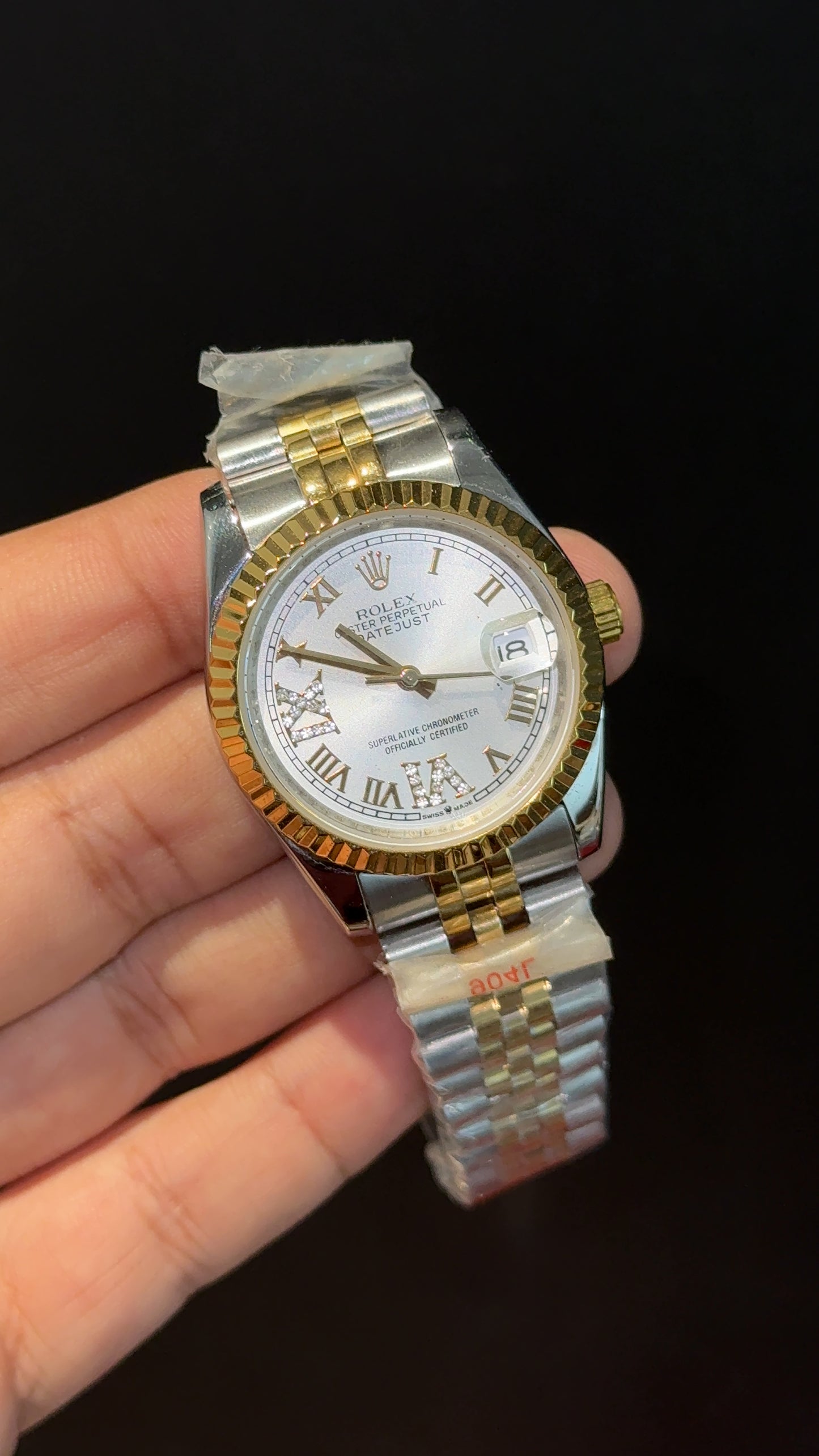 Datejusy | 36mm | Gold Two Tone  | White Roman Dial