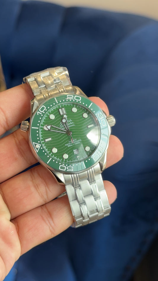 Omega Speedmaster Auto | Silver | Green Dial Chain