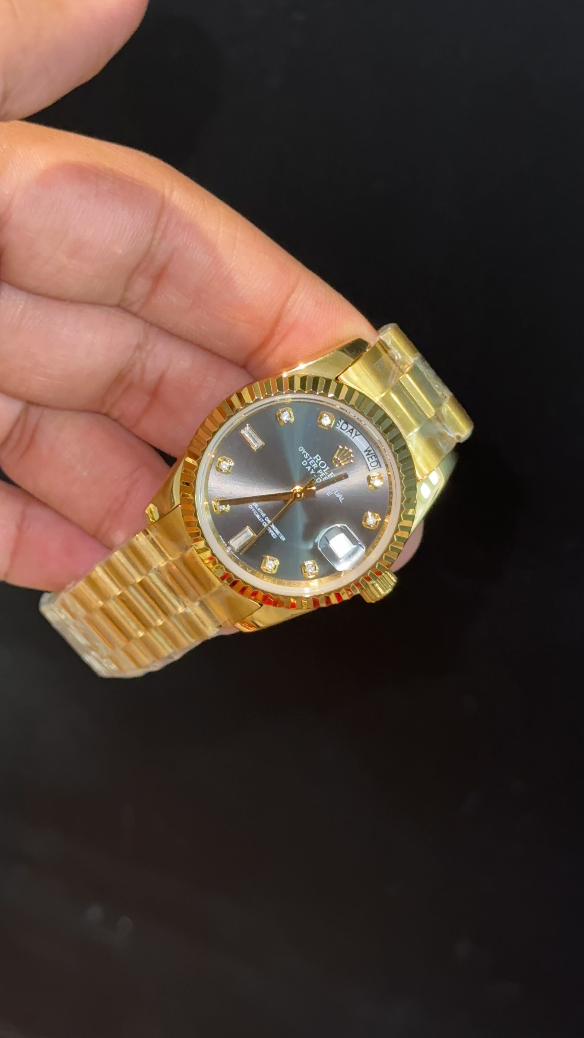 Daydate | 36mm | Gold Chain | Diamond Case | Diamond Digit | Light Grey Dial - twentyfour