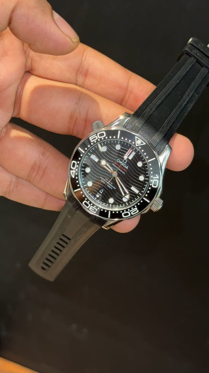 Omega Seamaster | Black Bezel | Black Strap | Black Lines Dial - twentyfour