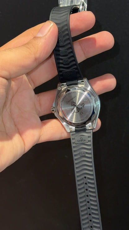 Omega Seamaster | Black Bezel | Planet Ocean | Black Silicone Strap | Black Dial l