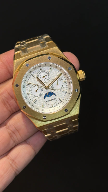AP Auto | Gold Chain | Chrono | Calendar Edition | White Dial