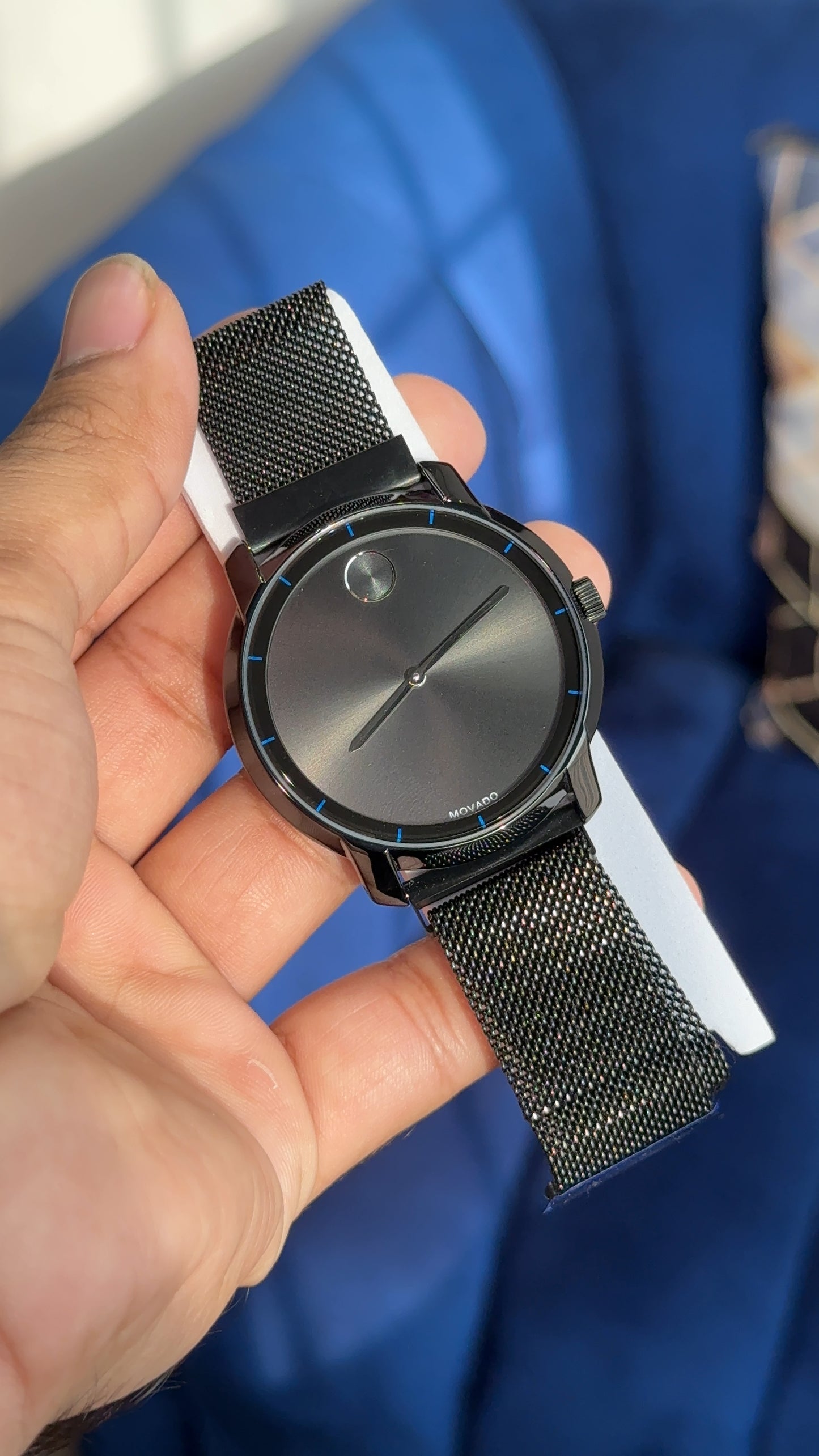 Movado | Men | All Black | Magnetic Strap