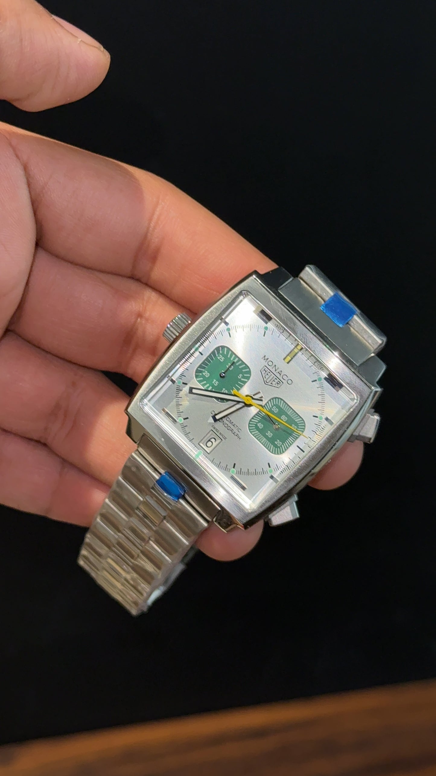 Tag Monaco | Silver Chain | Green Chrono | Silver Dial