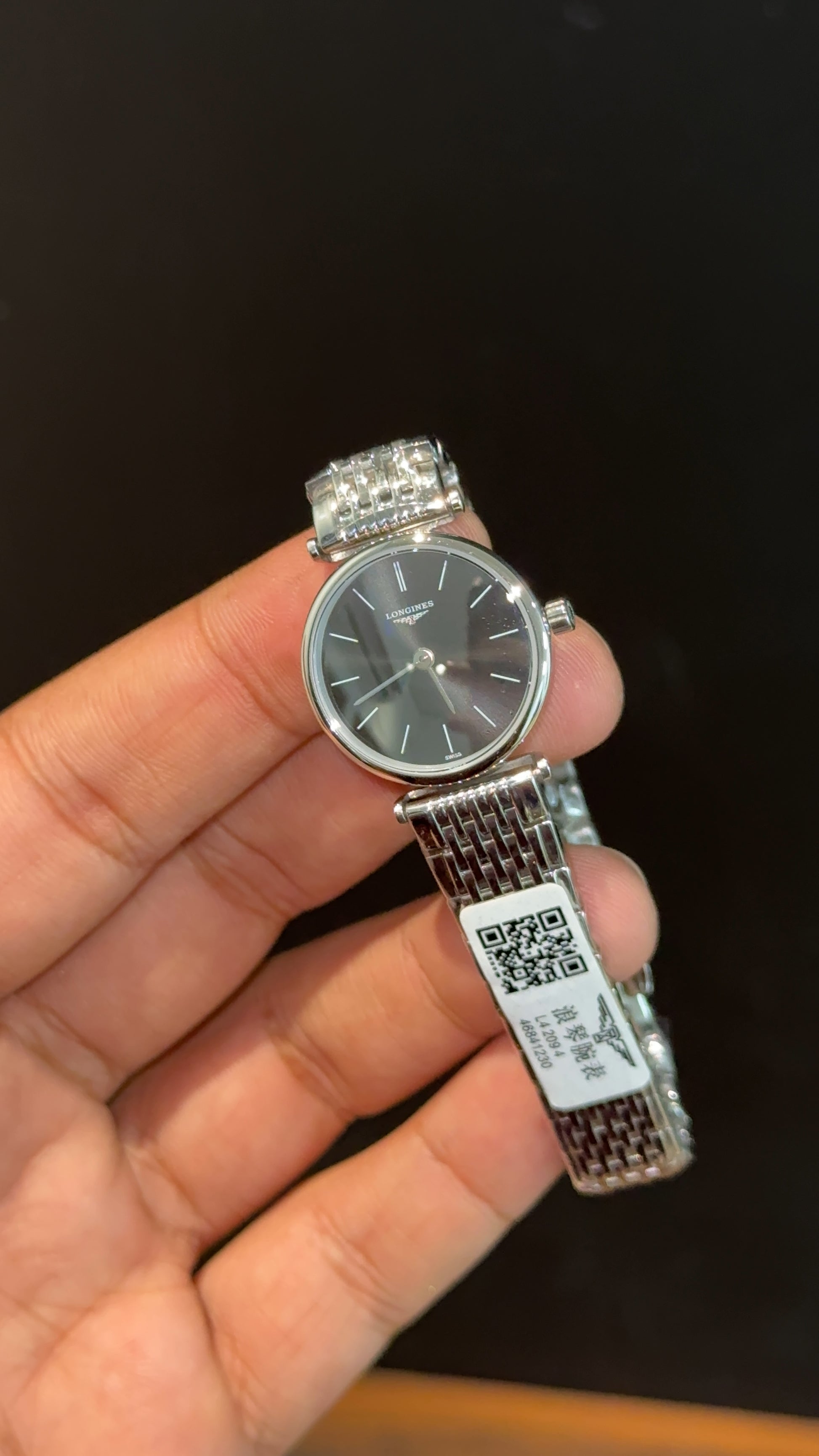 Longines | Woman | Silver Chain | Black Plain Dial - twentyfour
