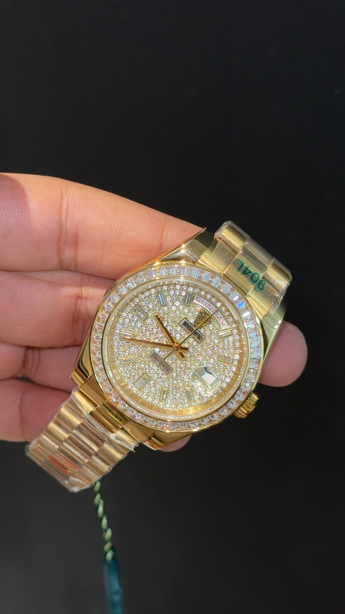 DayDate | Mother Of Pearl | Gold Chain | White Diamond Dial