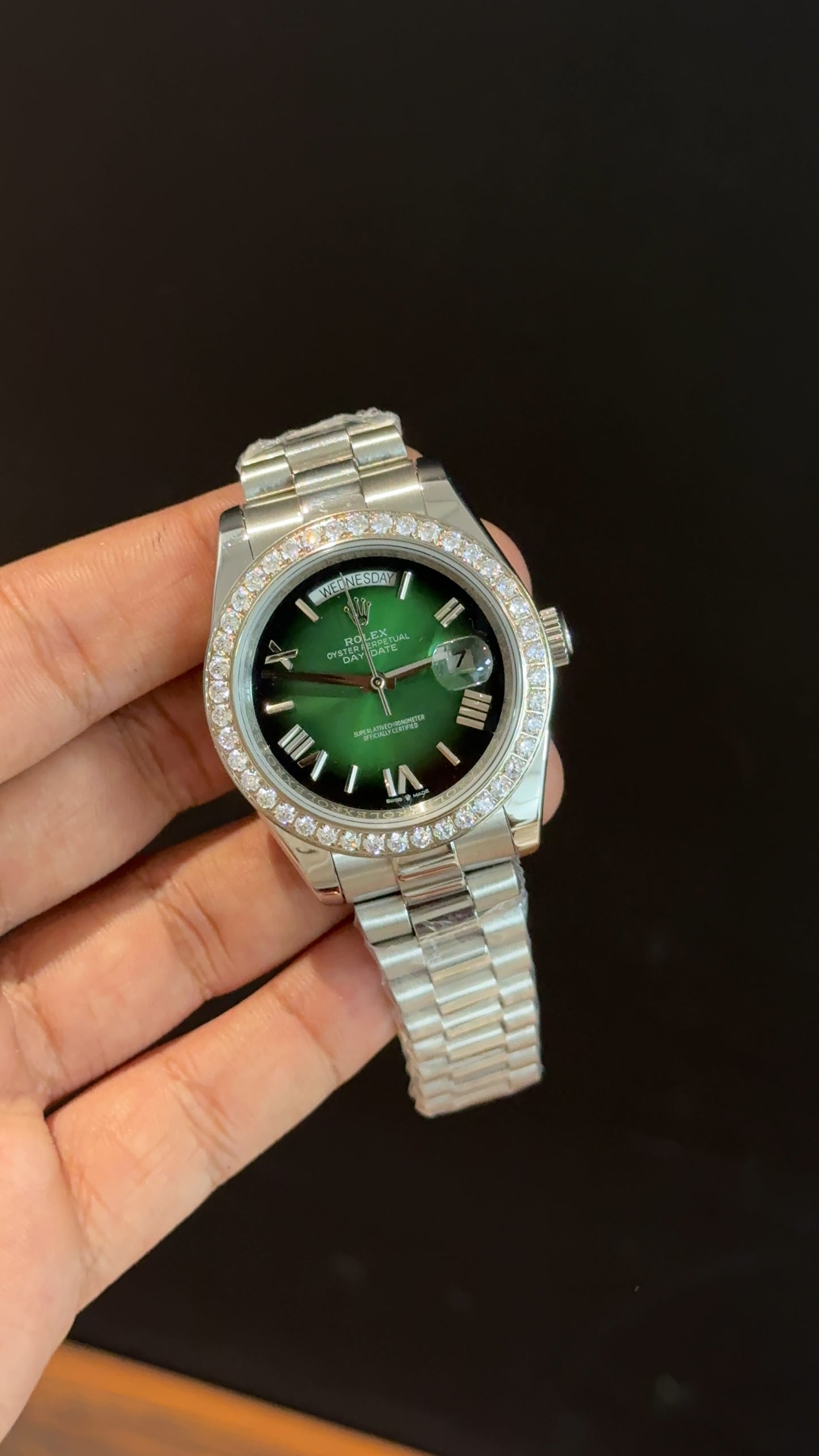 Daydate | Diamond Bezel | Silver Chain | Gradient Green Dial