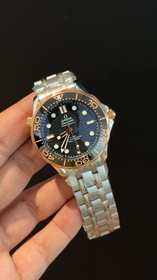 Omega Seamaster | Auto | Rose Two Tone | Black Textured Dial