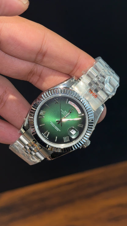 DayDate | Silver Chain | Gradient Green Dial