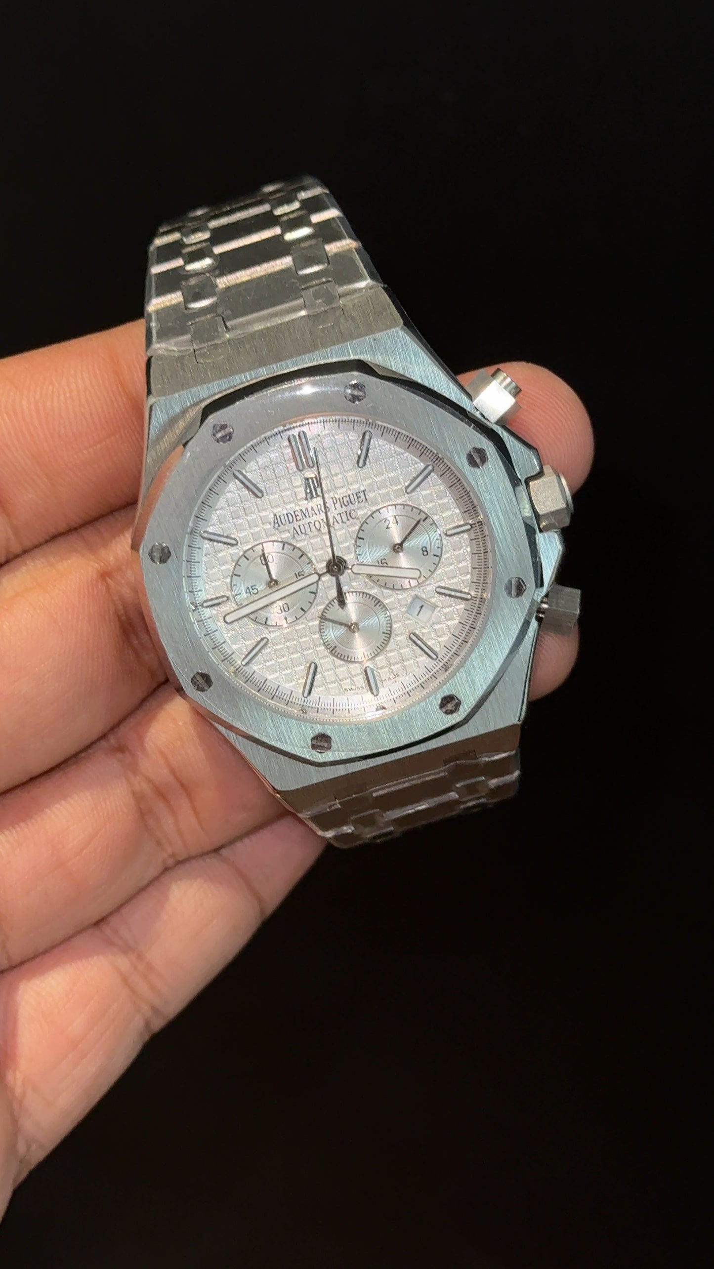 AP | Silver Chain | Light Silver Chrono Dial