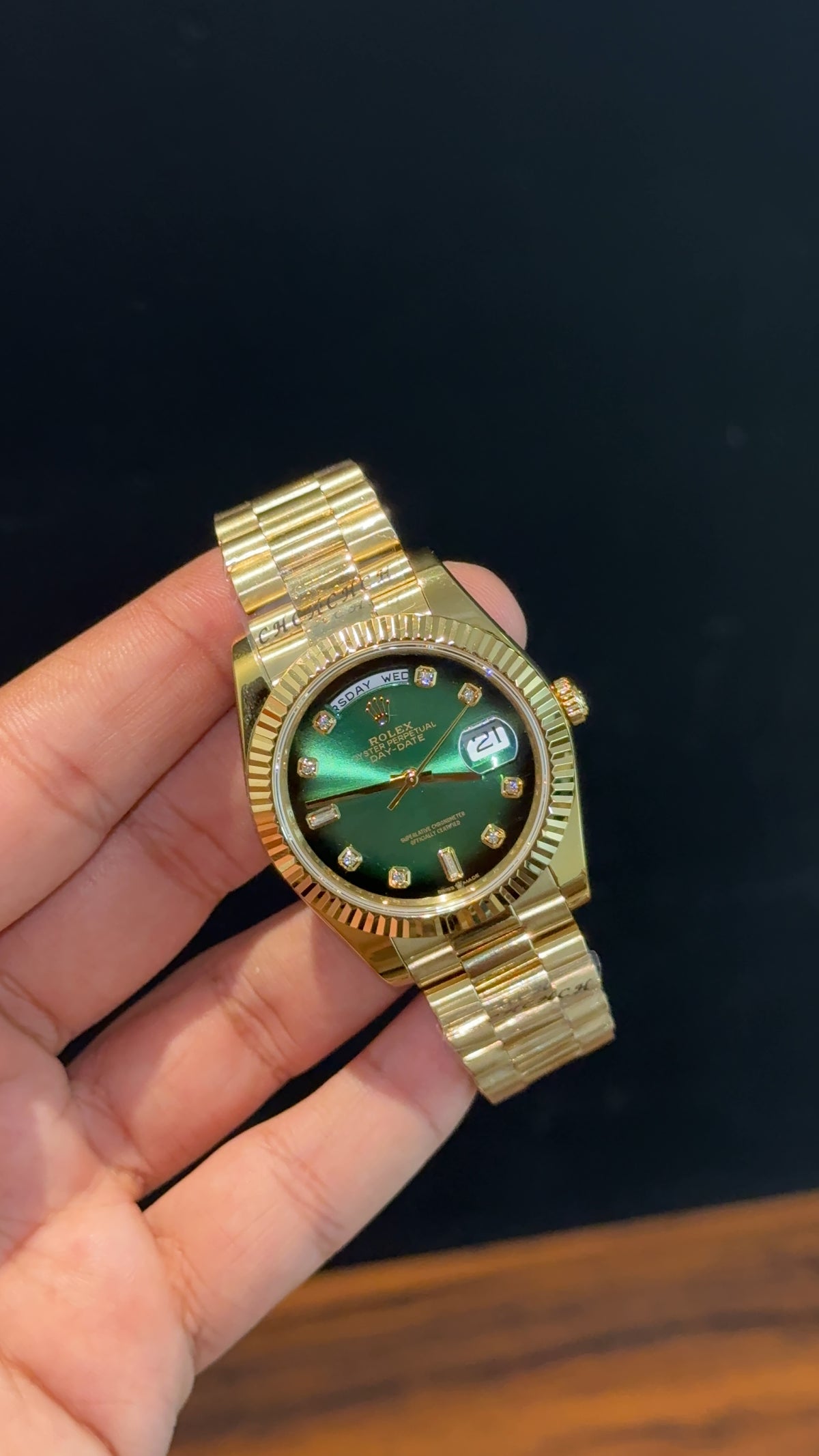 Premium DayDate | Gold Chain | Diamond Digit | Gradient Green Dial