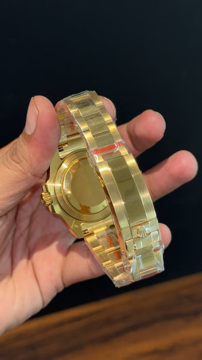 Submariner | Gold Chain | Black Bezel | Black Dial