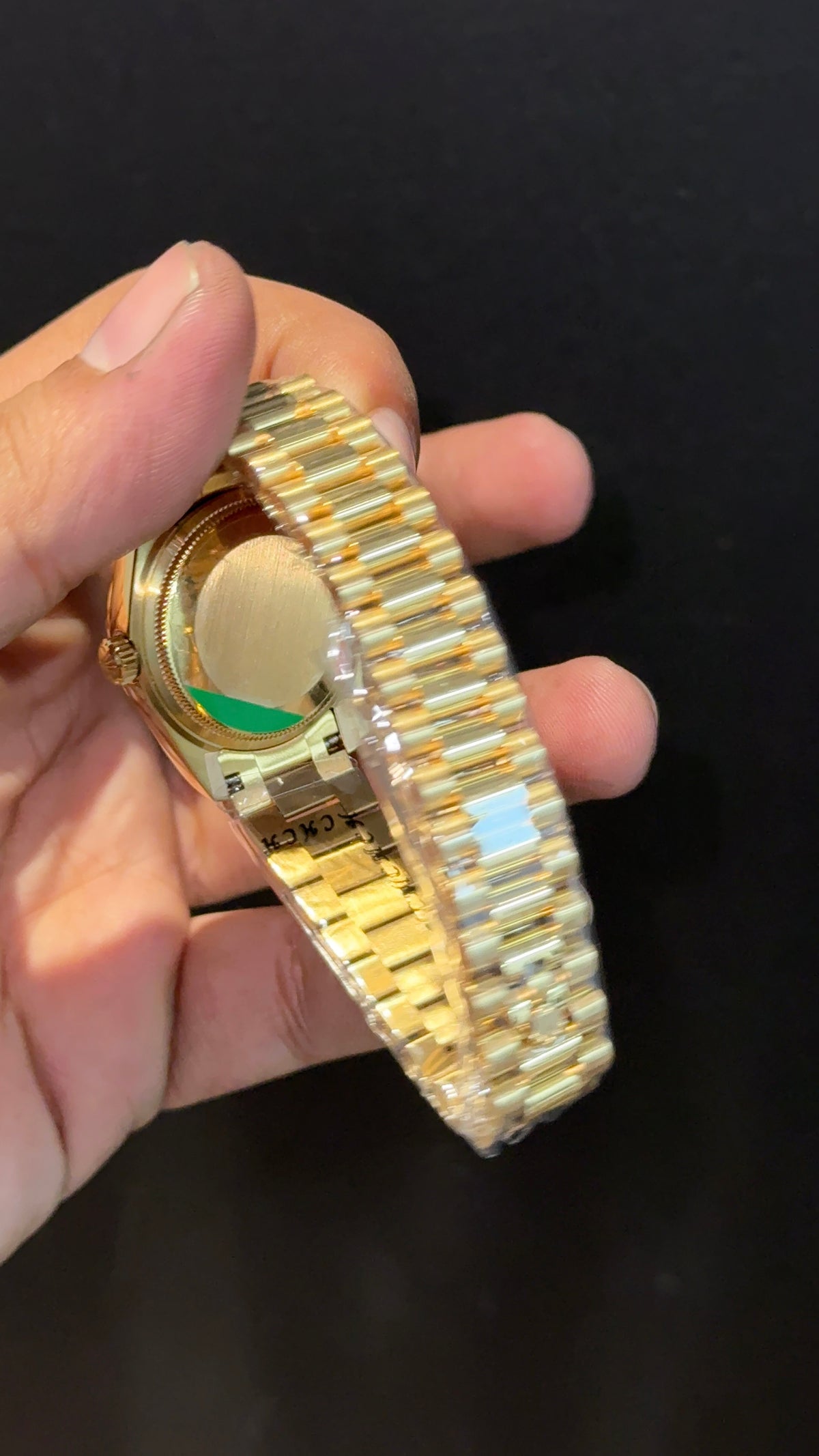 Premium DateJust | Eveline | Diamond Bezel | 30mm | Women | Gold President Chain | Gradient Red Dial
