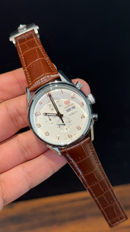 Tag Carrera | Calibre 16 | Brown Strap | DayDate |  Chrono | White Dial