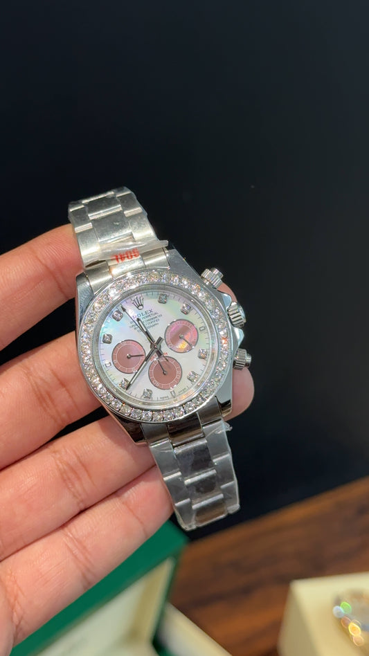 Daytona | Silver Diamond Case | Silver Chain | Diamond Digit | Mehroon Chrono | Shadow White Dial
