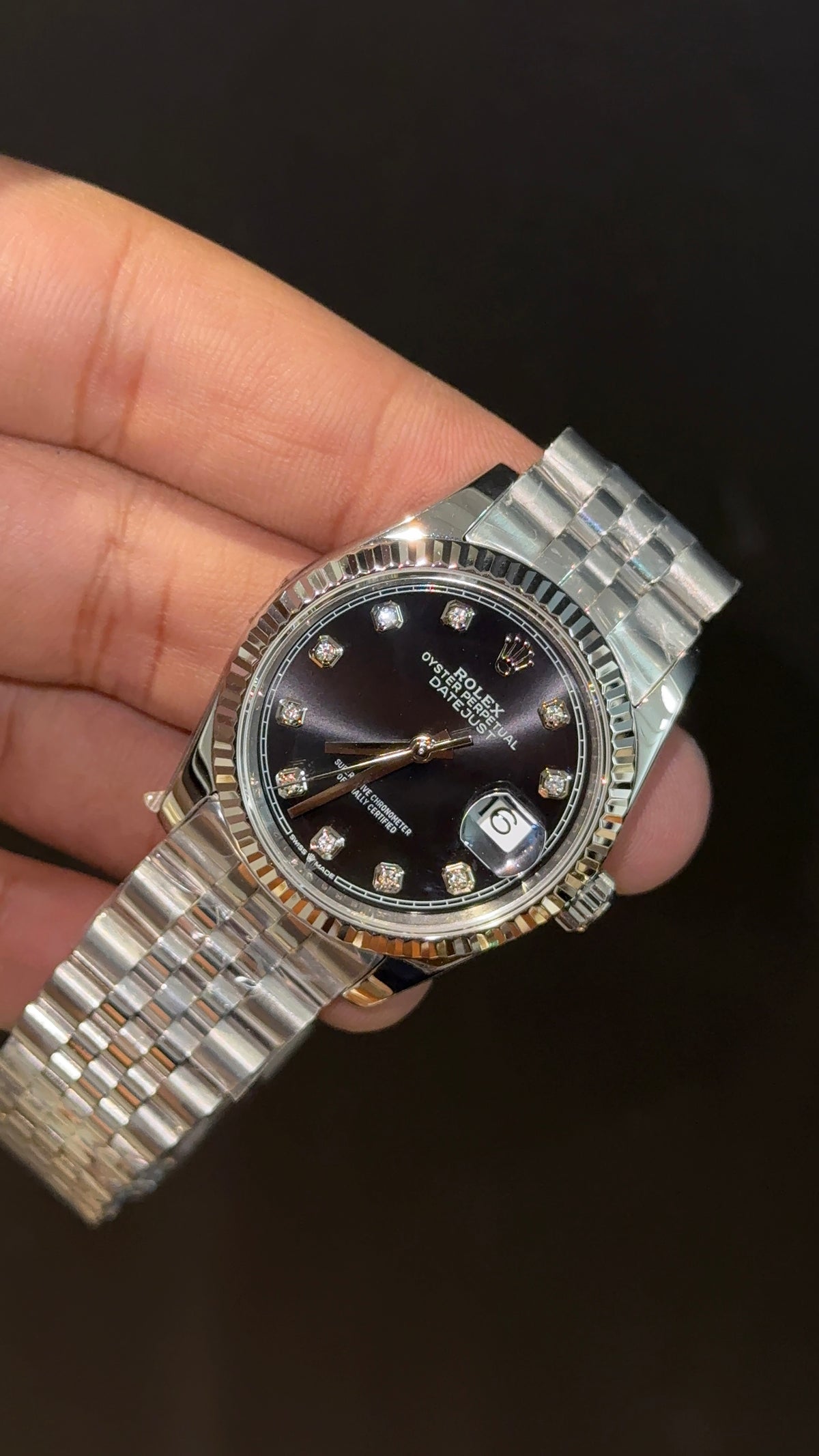 Premium DateJust | 36mm | Silver Chain | Black Diamond Dial