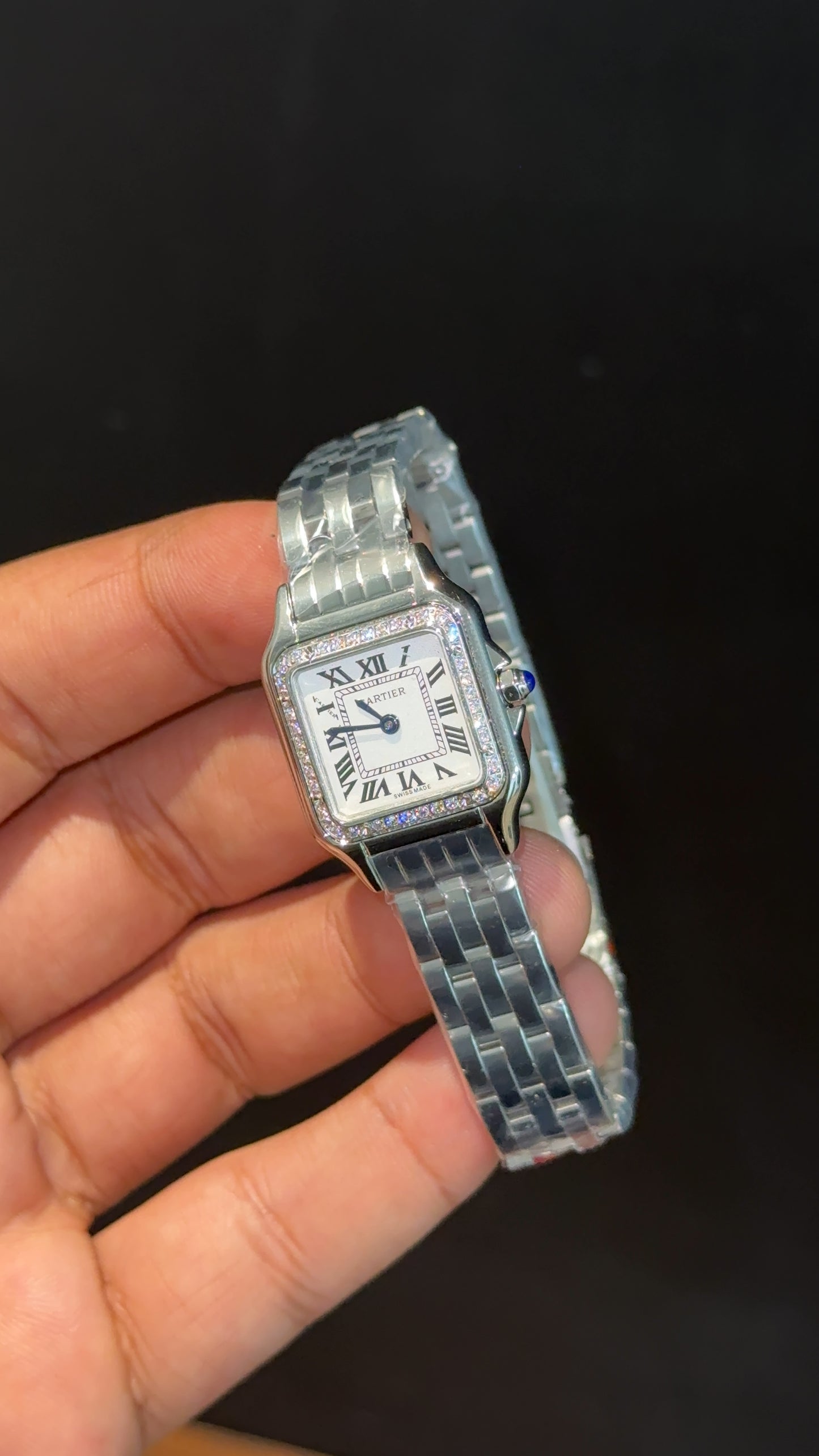 Cartier Panthere | 22mm | Woman  | Diamond Case | Silver Chain | White Dial