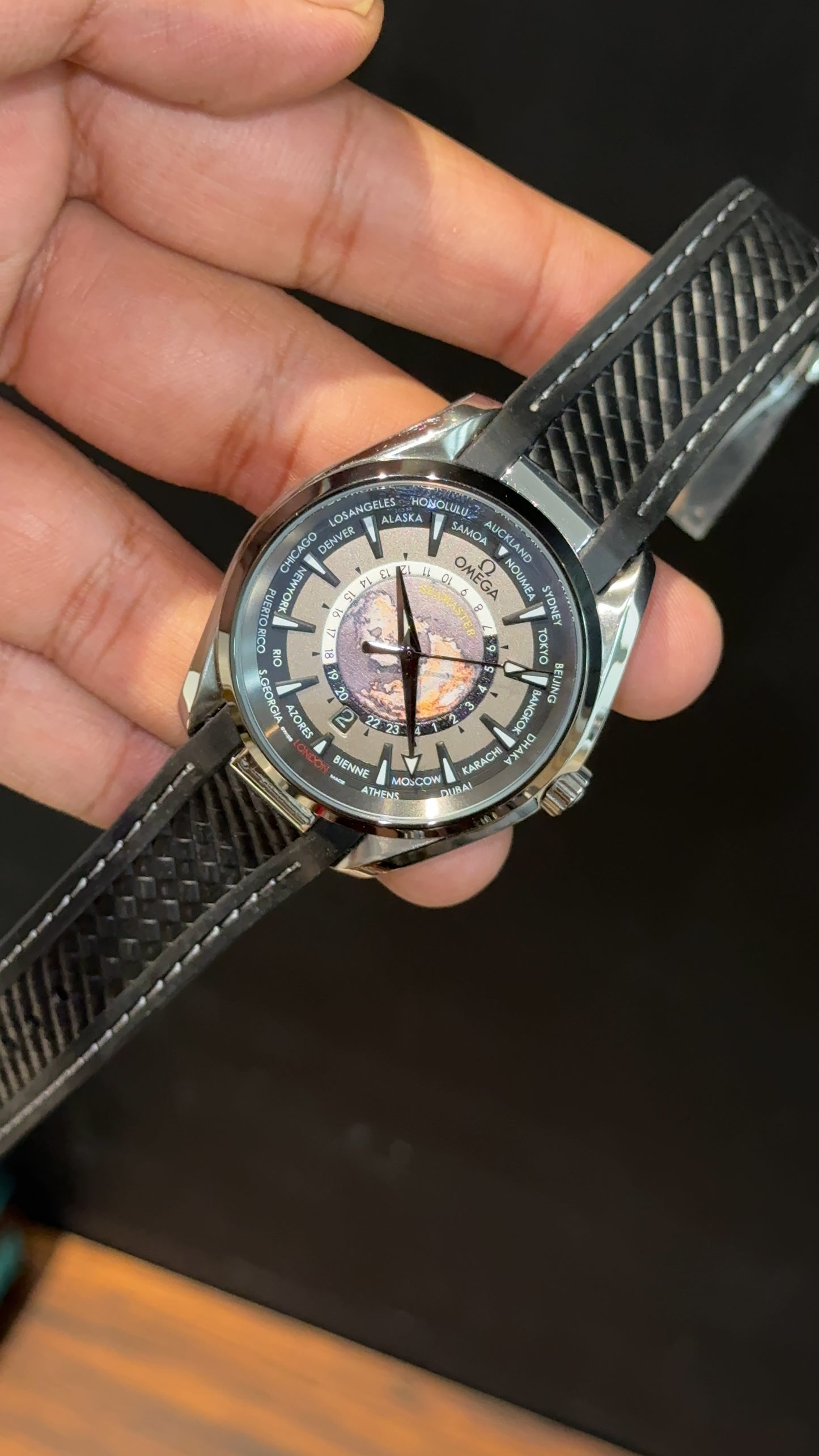 Omega Seamaster | Black Strap | World Edition | Grey Dial - twentyfour