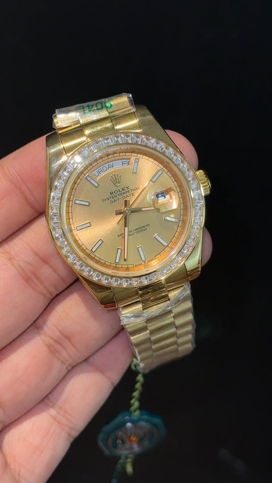 DayDate | Diamond Bezel | Gold Chain | Gold Dial
