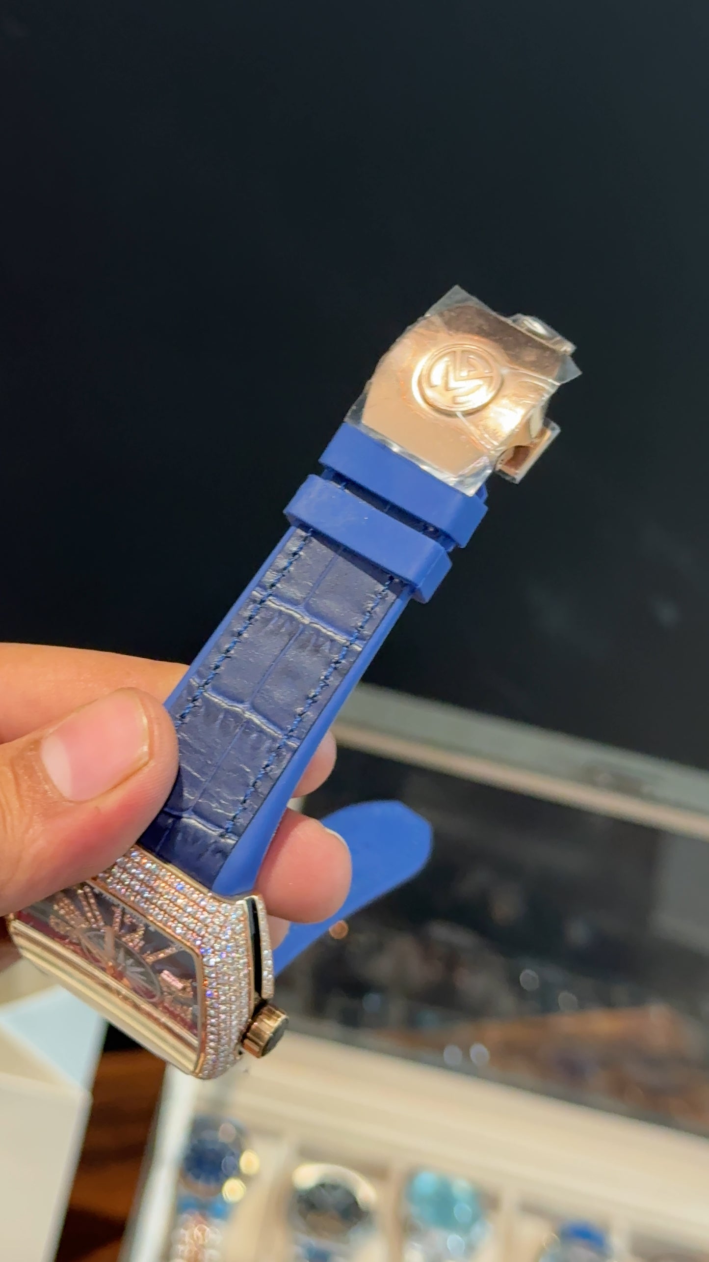 Premium Franck Muller | Vanguard V45 Edition | Yachting Rose Diamond Case | Blue Leather Strap | Blue Dial