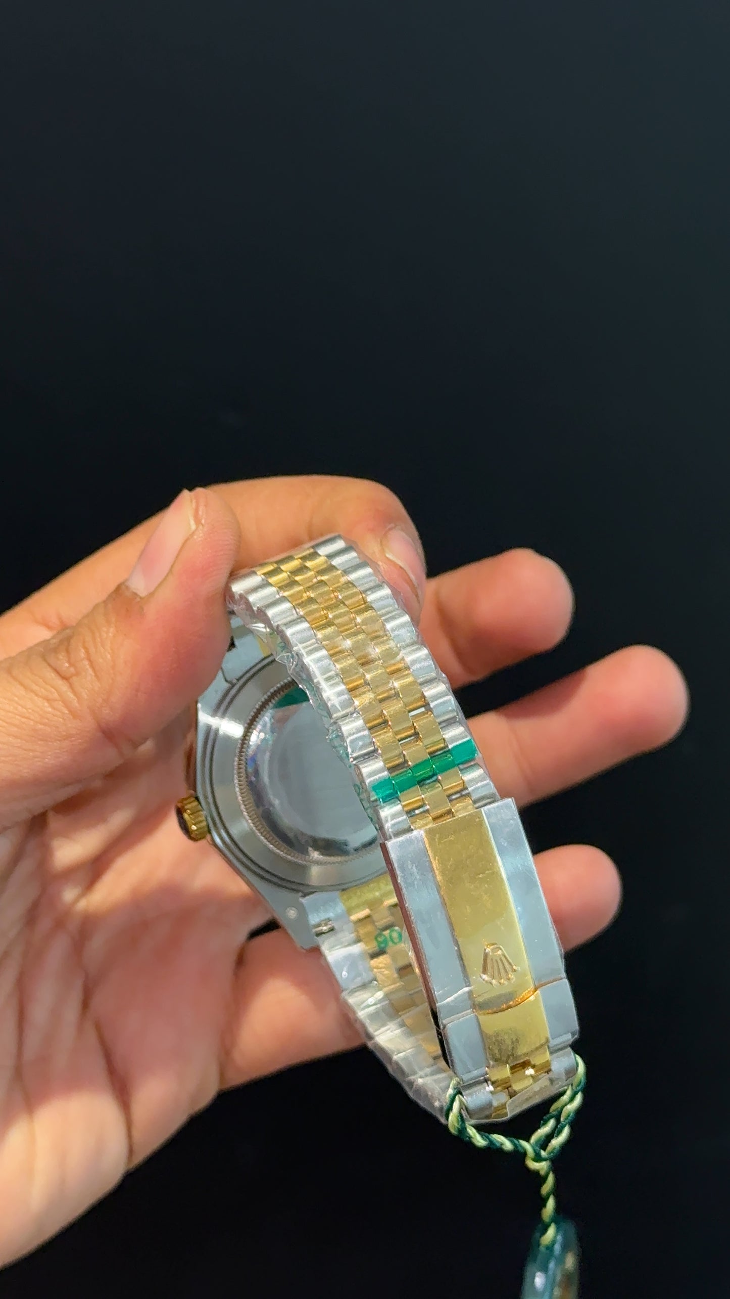 Sky Dweller | Gold Two Tone Jubilee | Black Dial