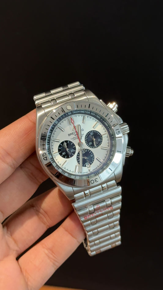 Brietling | Silver Chronomat Chain | Black Chrono | White Dial