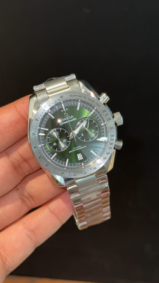 Omega Speedmaster | Silver Chain | Chrono | Greenish Dial - twentyfour