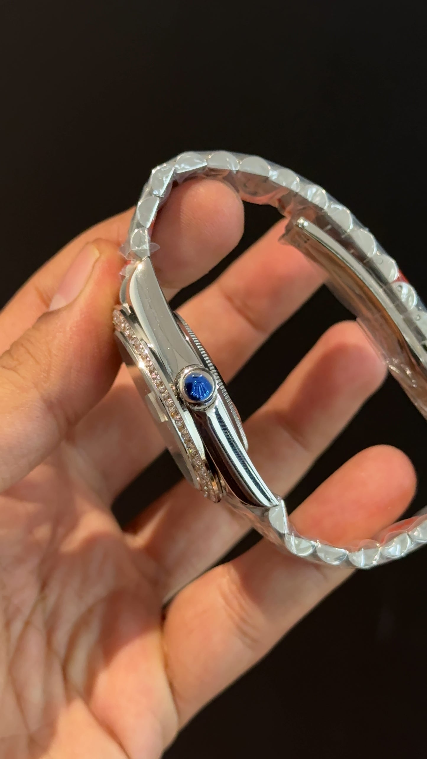 Daydate | Mother Of Pearl | Silver Chain | White Pearl Dial