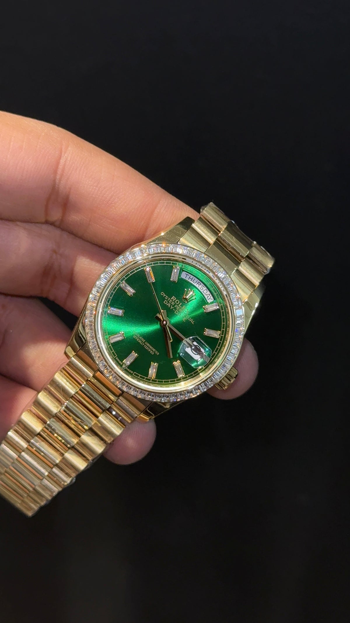 Premium Daydate | Diamond Bezel  | 36mm | Gold Chain | Green Pearl Dial