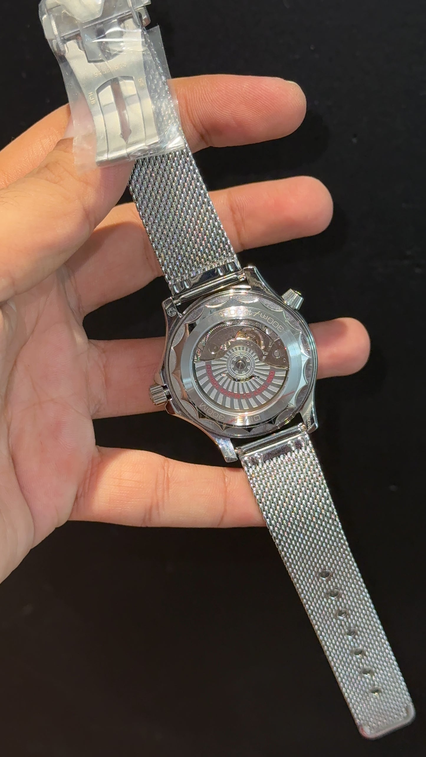Omega Seamaster Diver | Silver Milanese Chain | Green Dial