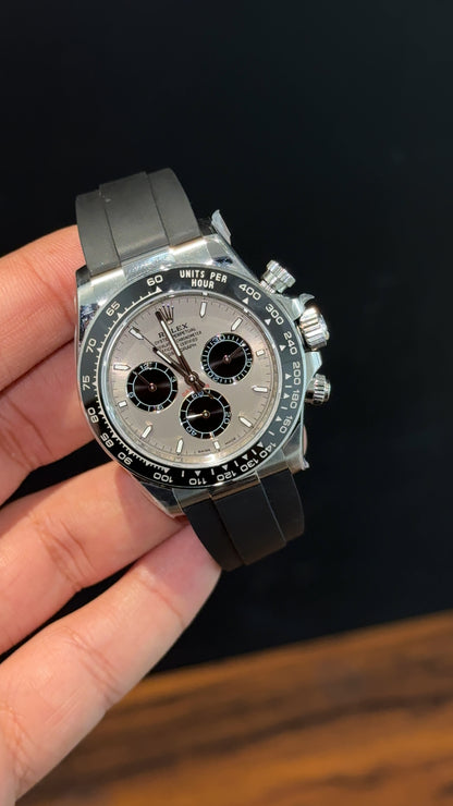 Executive Daytona | Gold | Black PVC Strap | Chrono | Gold Dial