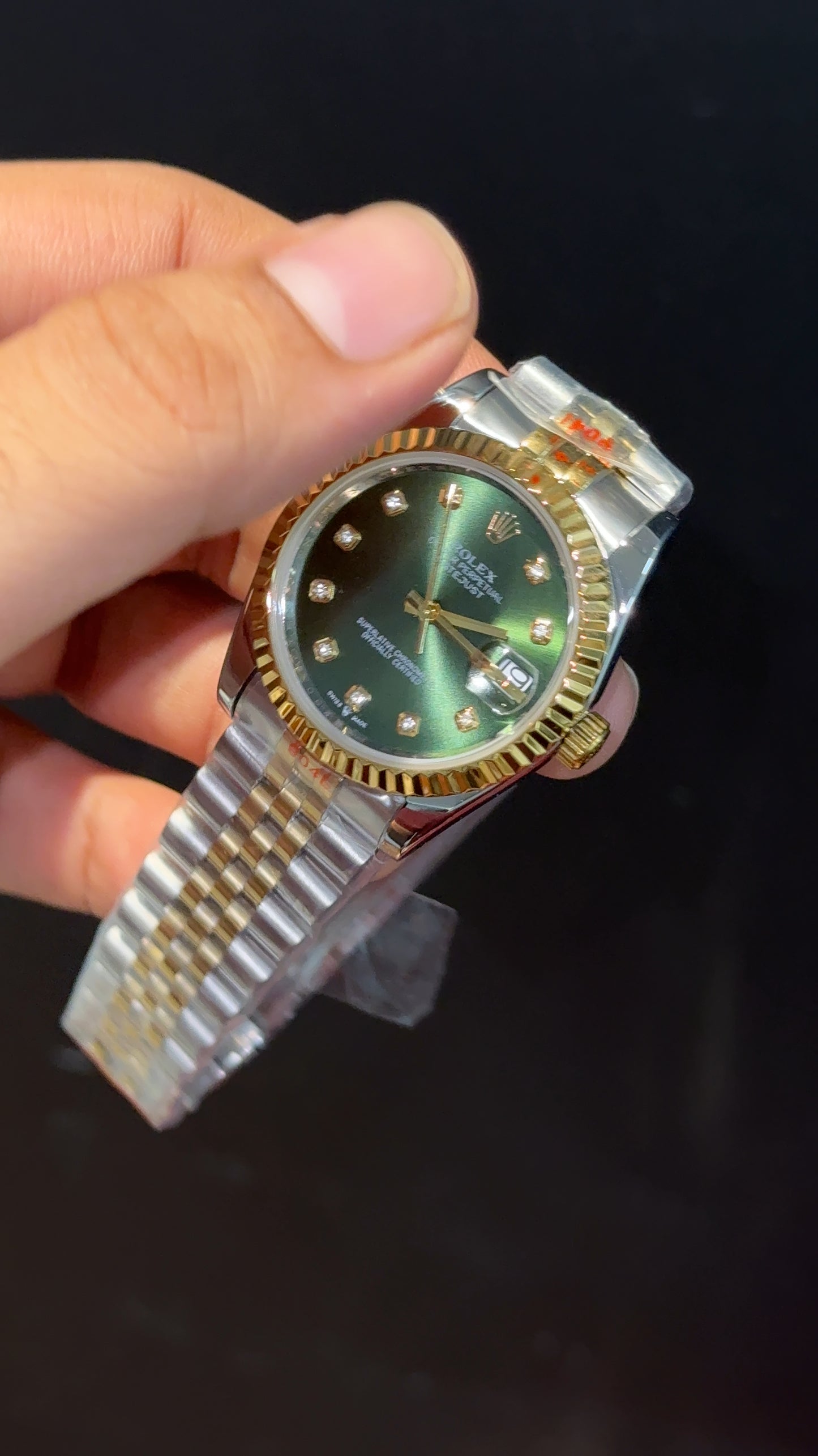 Datejusy | 36mm | Gold Two Tone  | Green Diamond Dial