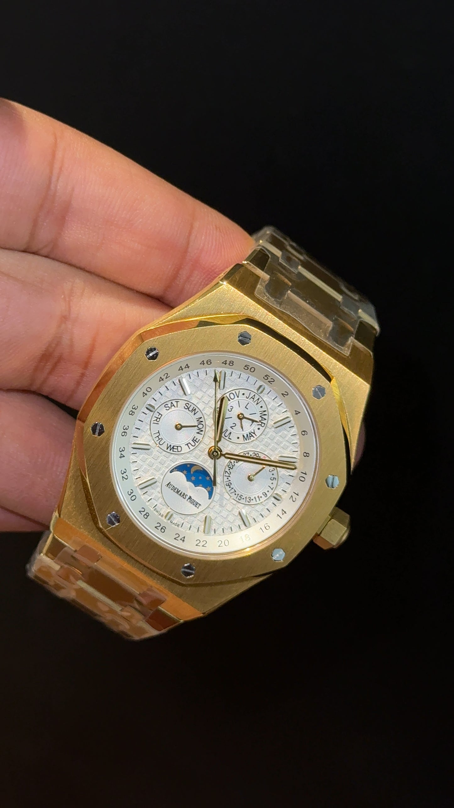 AP Auto | Gold Chain | Chrono | Calendar Edition | White Dial