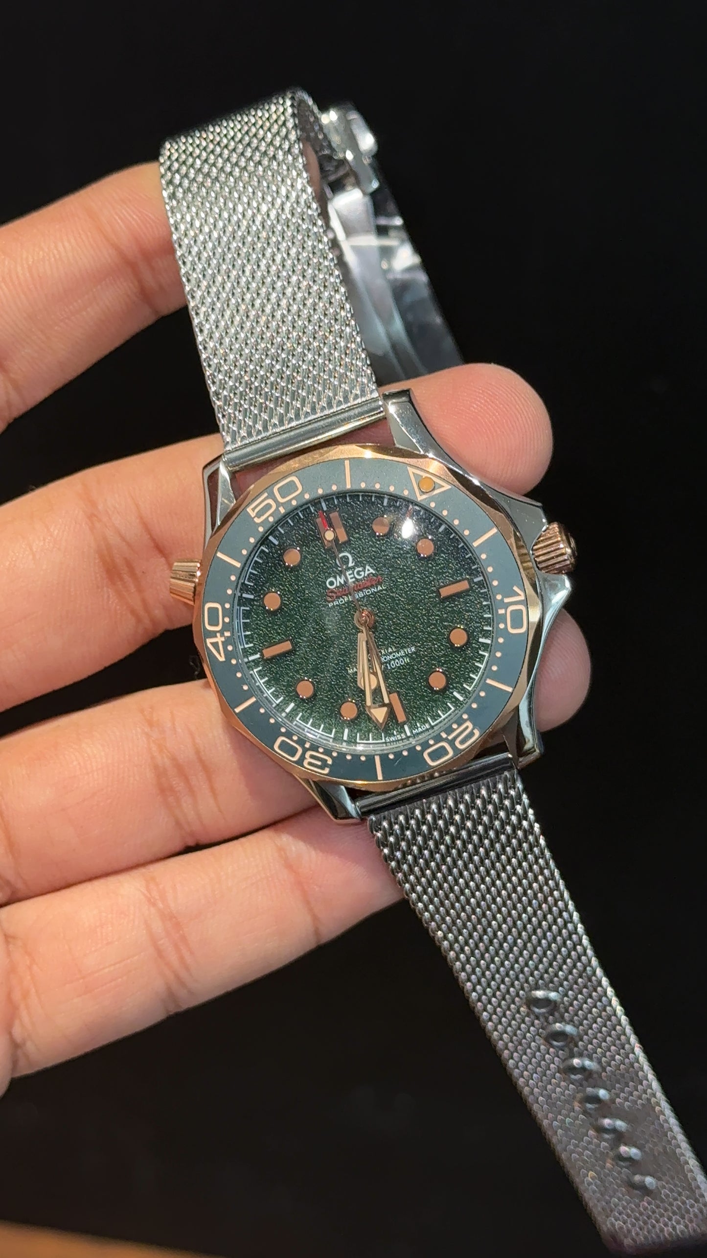 Omega Seamaster Diver | Silver Milanese Chain | Rose Green Dial