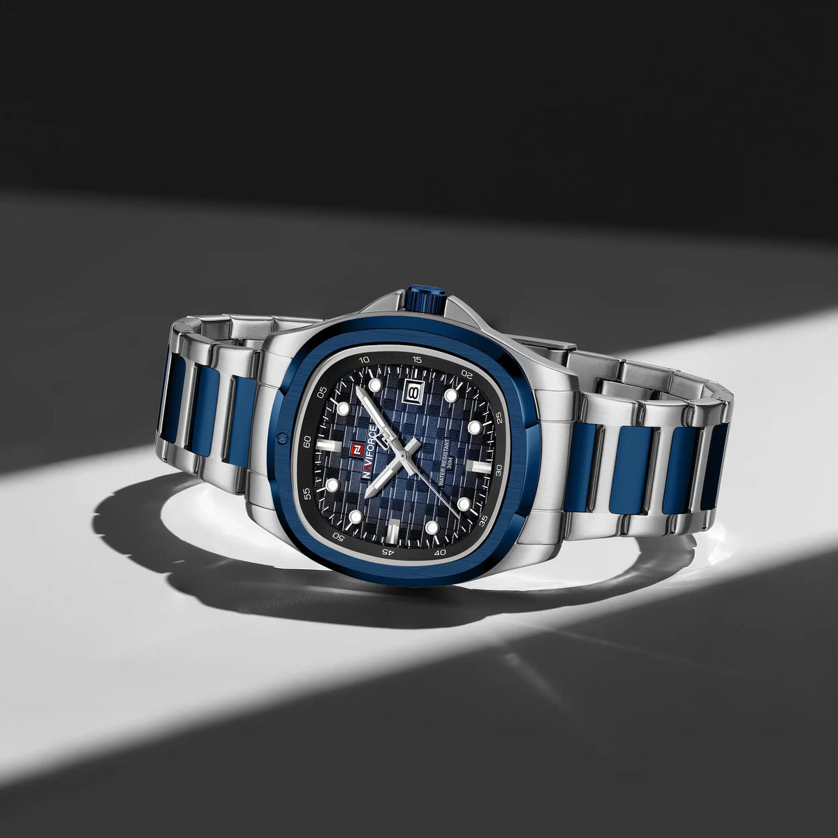 Naviforce NF-9240 Date Precision