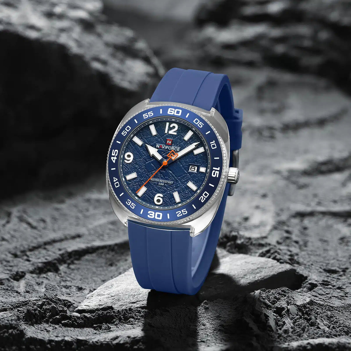 Naviforce NF-7132 Textured Dial Sport Watch